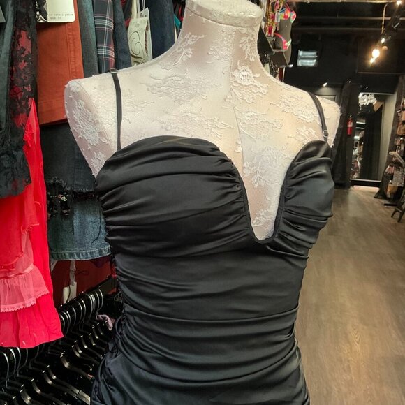 Oh Polly Sexy V-neck Sleeveless Solid Party Backless Dress Size 2 Black - Picture 3 of 4